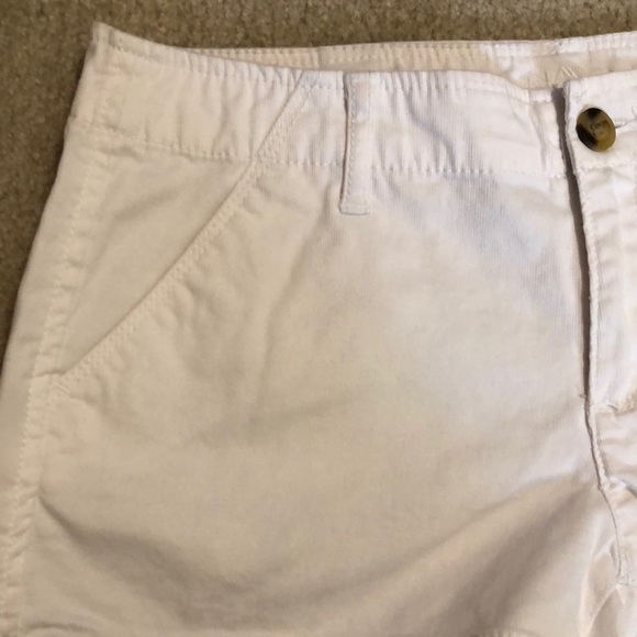 Arizona Jean Co White Jean Shorts 5 - Picture 2 of 3